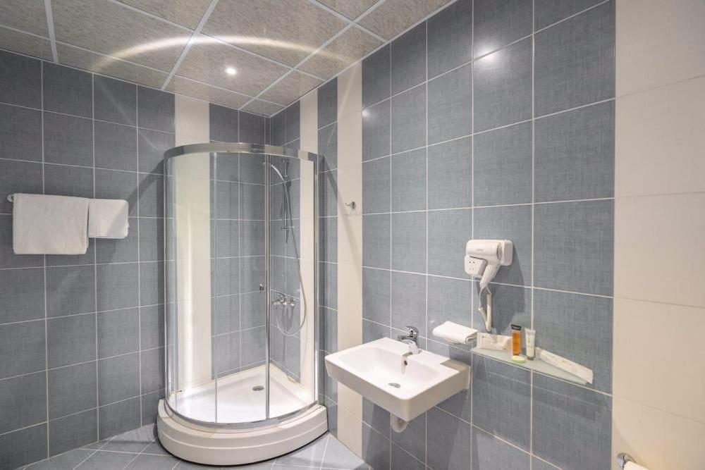 Adeo Hotel Sport & Spa Ruse Esterno foto